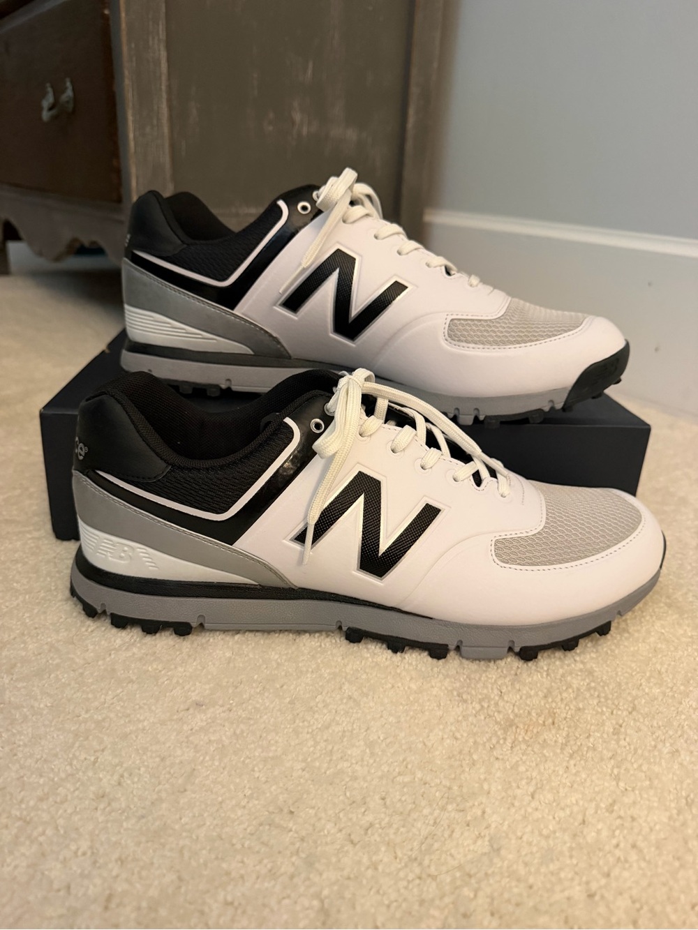 New Balance Men’s White, Black & Gray Athletic Golf Sneakers